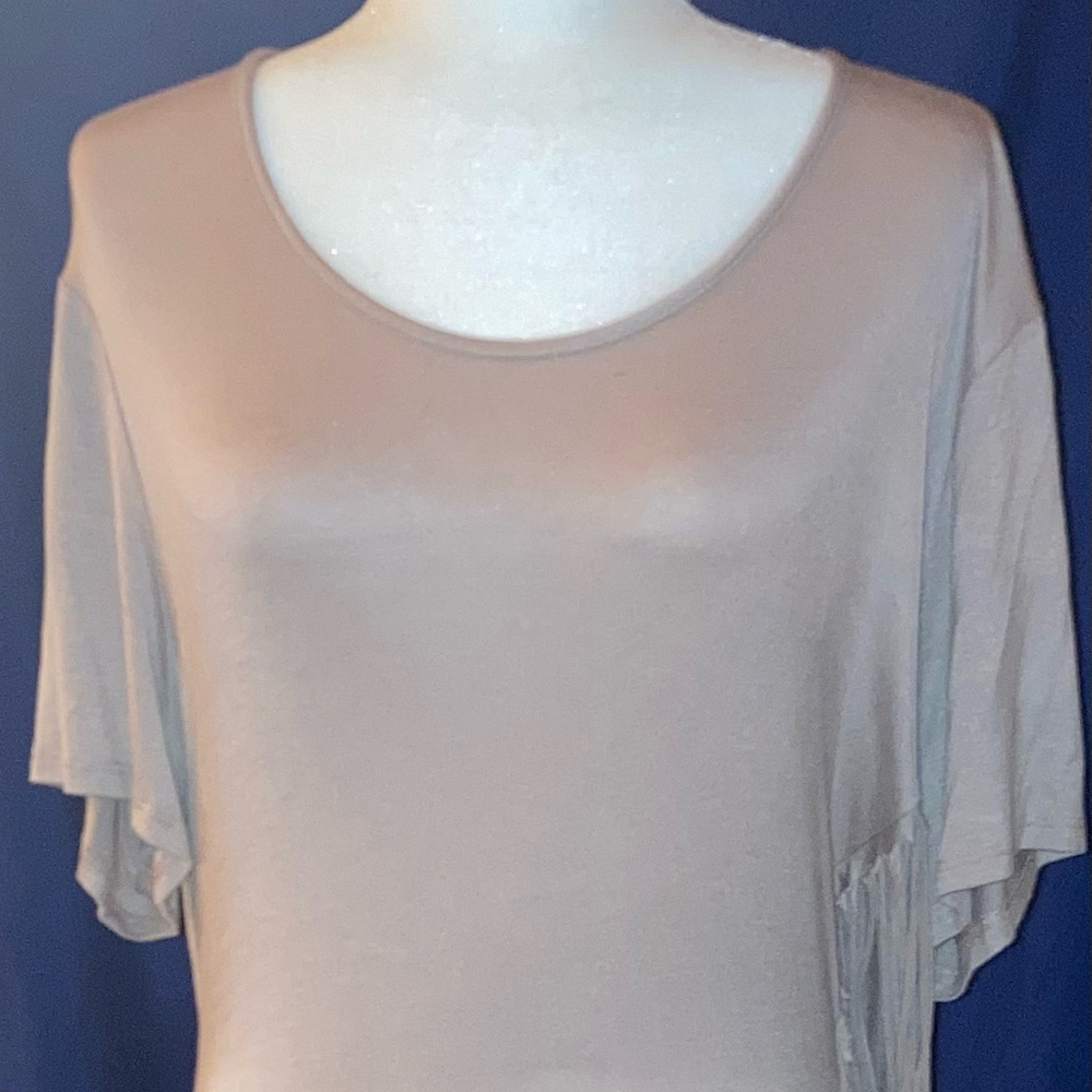Beige fragile tea shirt